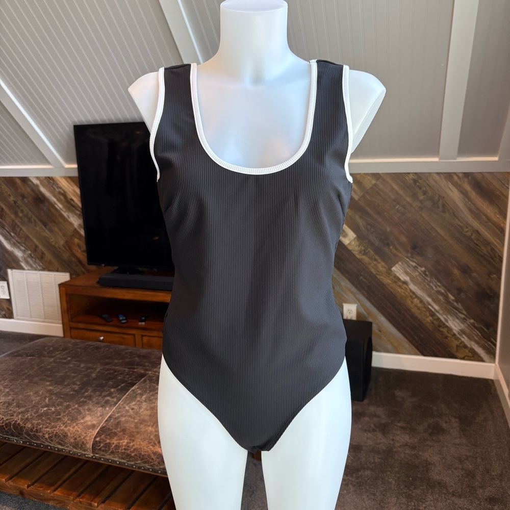 Vici Ribbed Bodysuit in Black